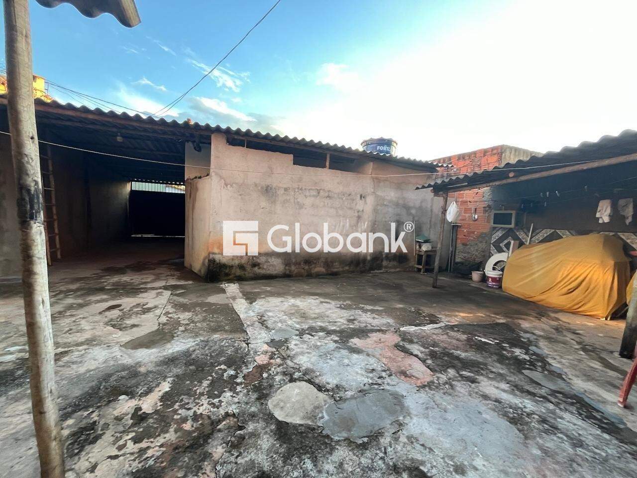 Casa 3 quartos à venda Carmelo 0m² Montes Claros MG: QUINTAL-GARAGEM-05 VAGAS