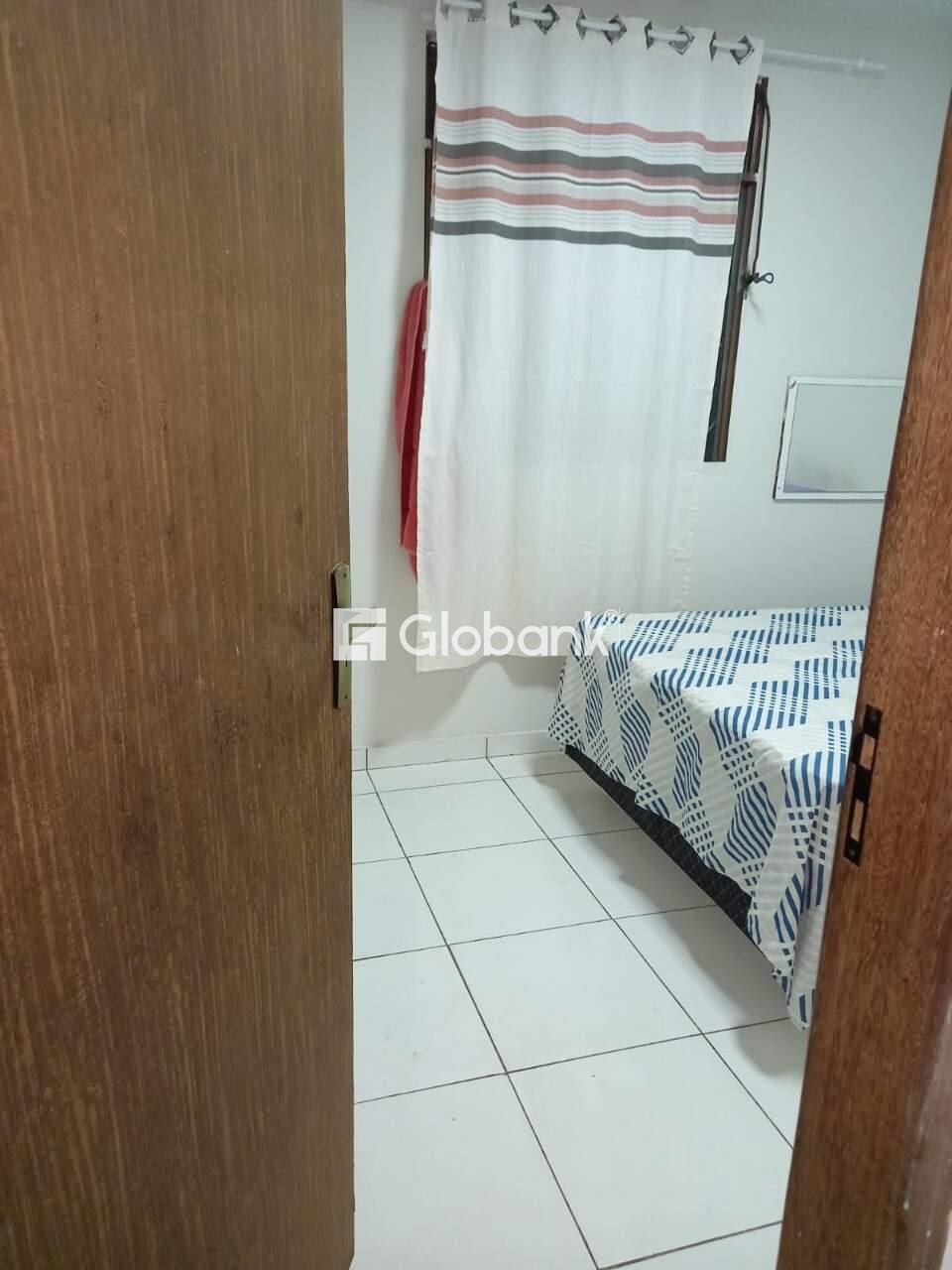 Casa 2 quartos à venda Morada do Parque 53,3m² Montes Claros MG: Entrada quarto principal