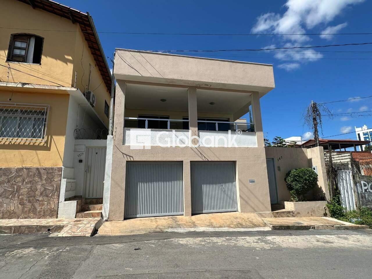Sala comercial para aluguel Vila Guilhermina 65m² Montes Claros MG: Fachada