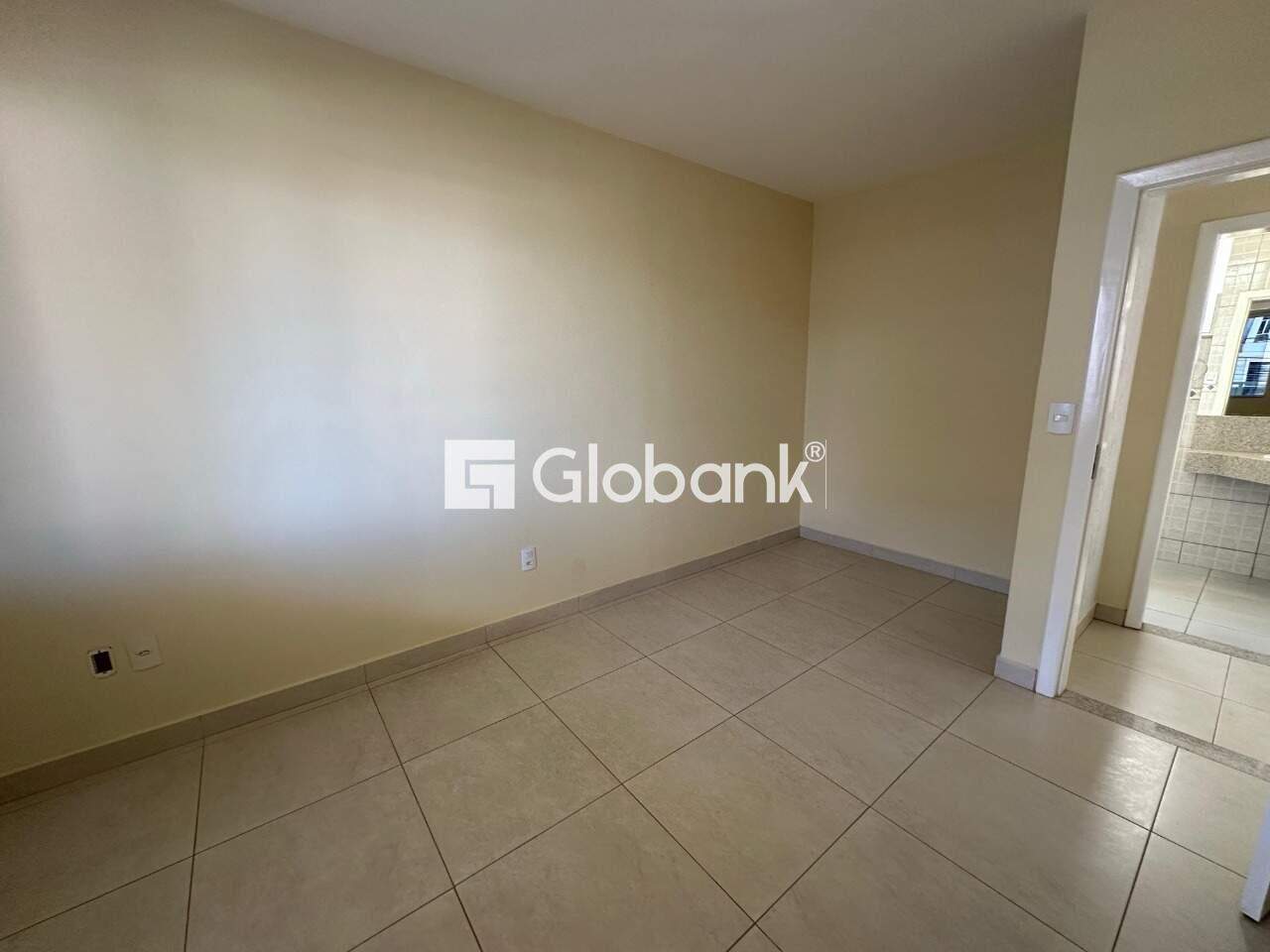 Sala comercial para aluguel Vila Guilhermina 65m² Montes Claros MG: Sala