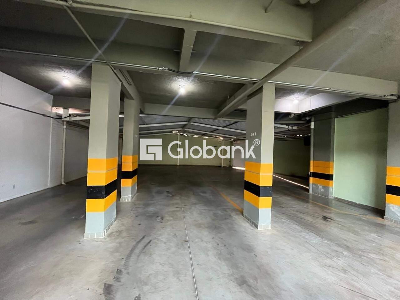 Apartamento 3 quartos à venda Cidade Santa Maria 147m² Montes Claros MG: 03 VAGAS DE GARAGEM