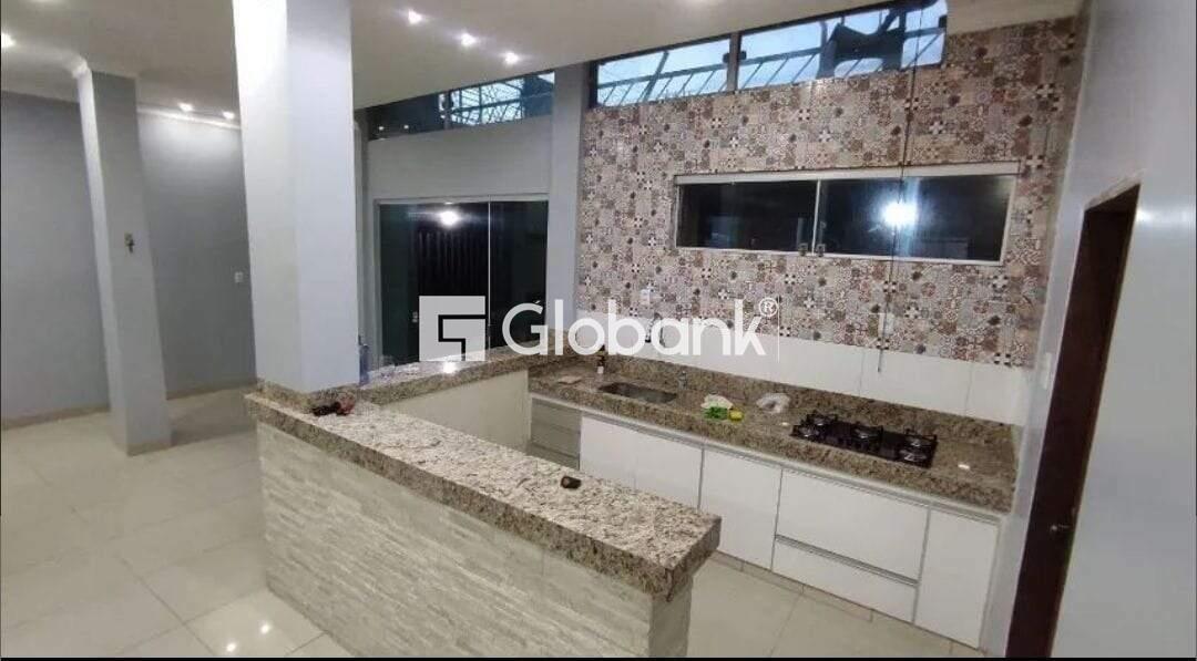 Casa 4 quartos à venda Canelas 590m² Montes Claros MG: 
