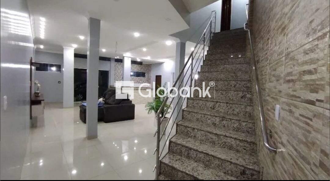 Casa 4 quartos à venda Canelas 590m² Montes Claros MG: 