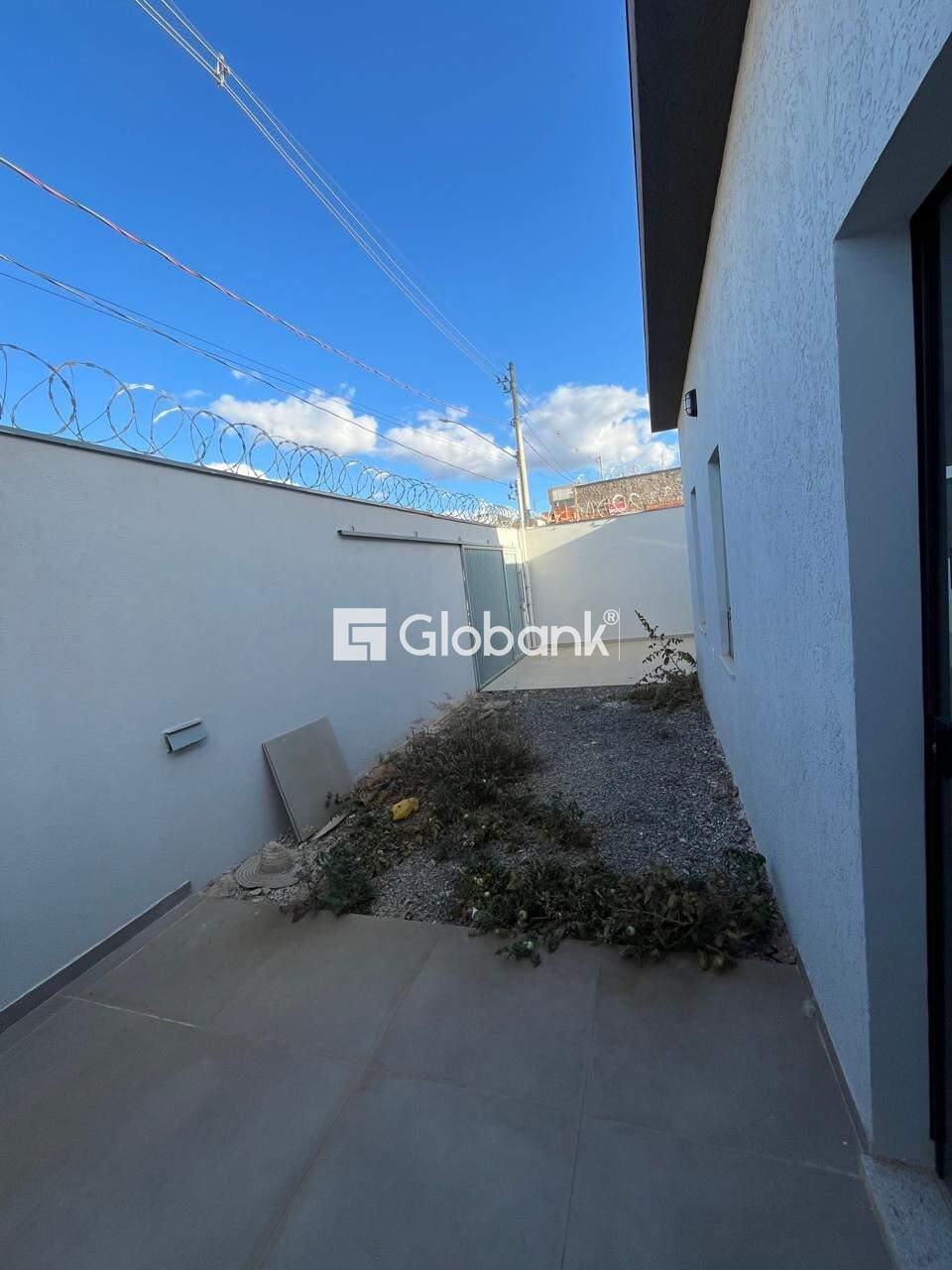 Casa 2 quartos à venda Mirante do Sol 70m² Montes Claros MG: 