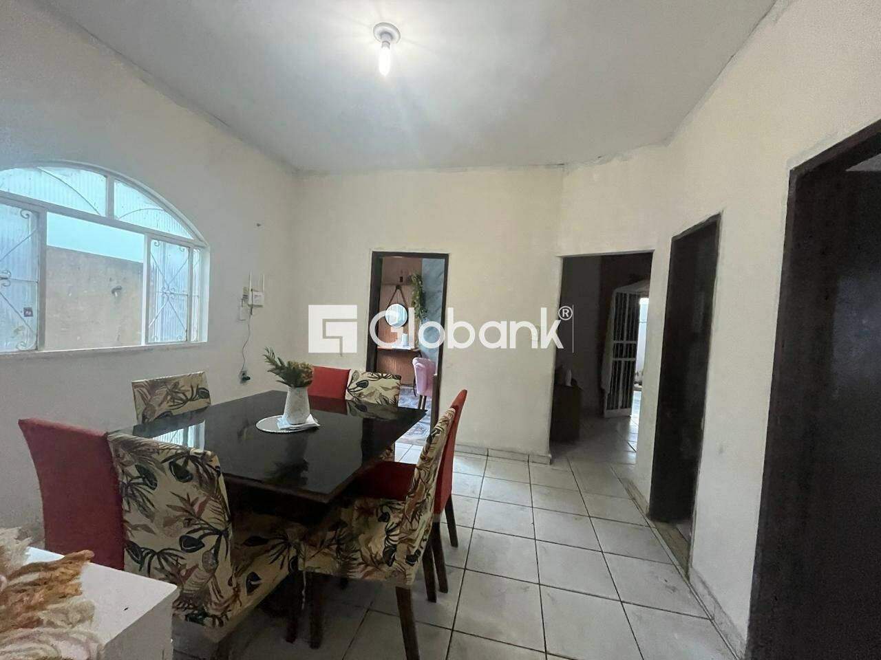 Casa 4 quartos à venda Nossa Senhora de Fátima 200m² Montes Claros MG: SALA