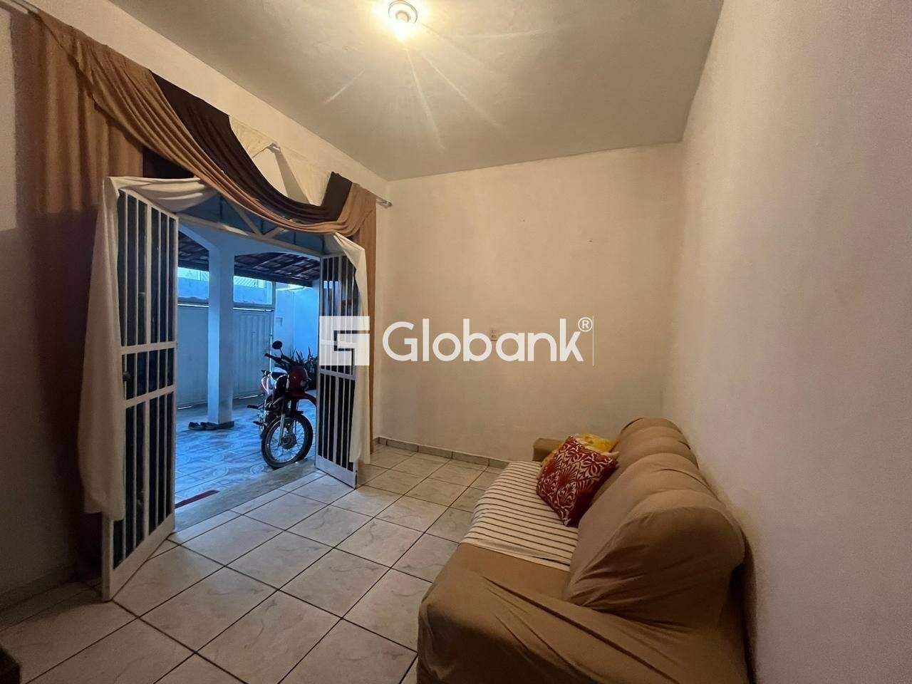 Casa 4 quartos à venda Nossa Senhora de Fátima 200m² Montes Claros MG: 