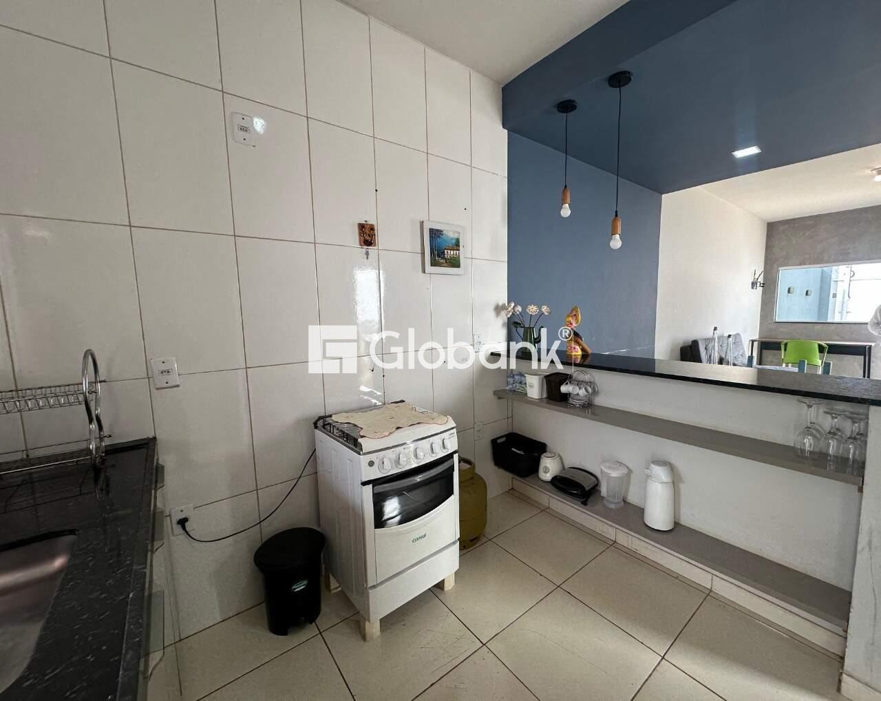 Casa 2 quartos para aluguel Independência 65m² Montes Claros MG: Cozinha