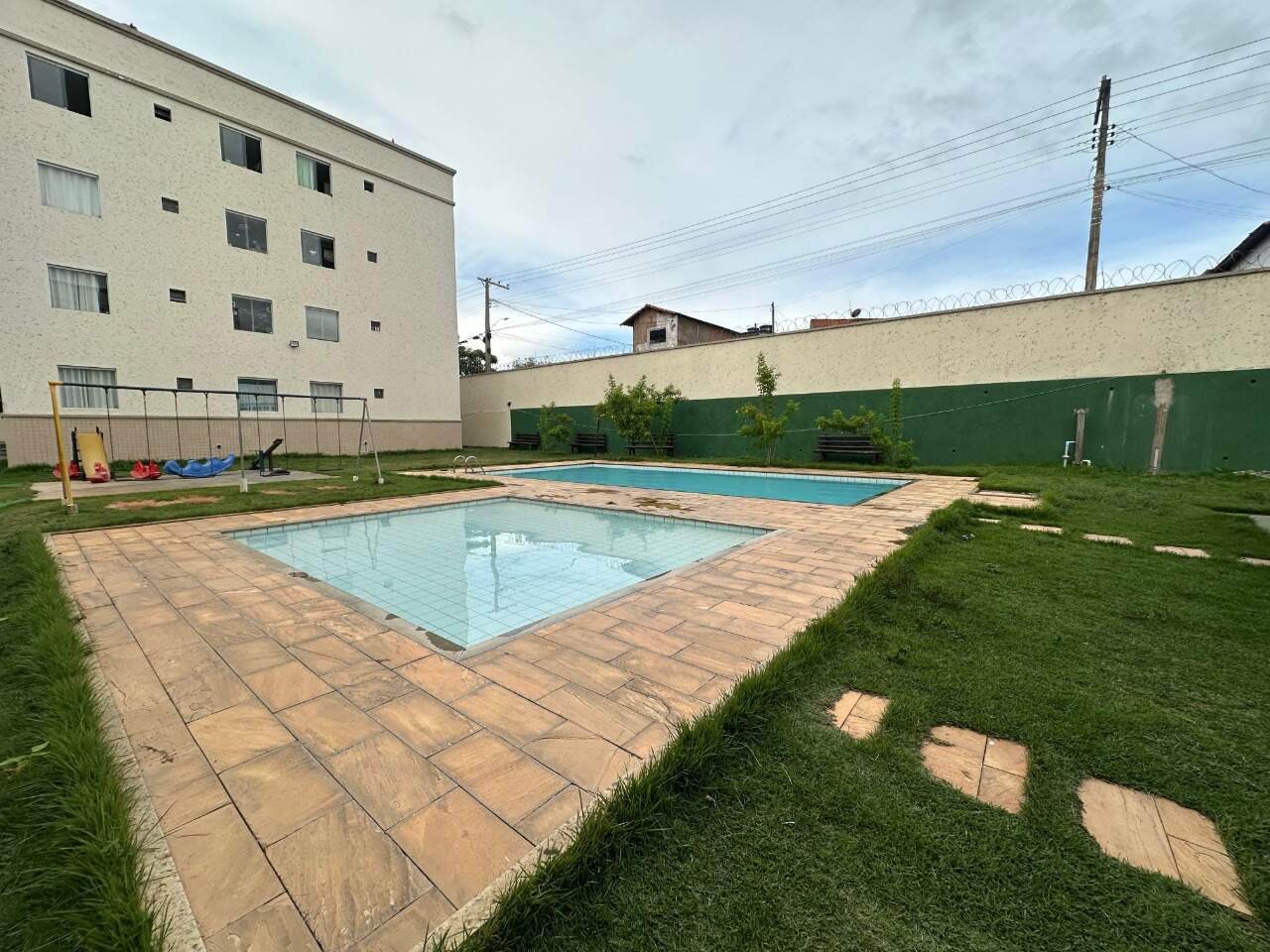 Apartamento 2 quartos para aluguel Universitário 55m² Montes Claros MG: Piscina