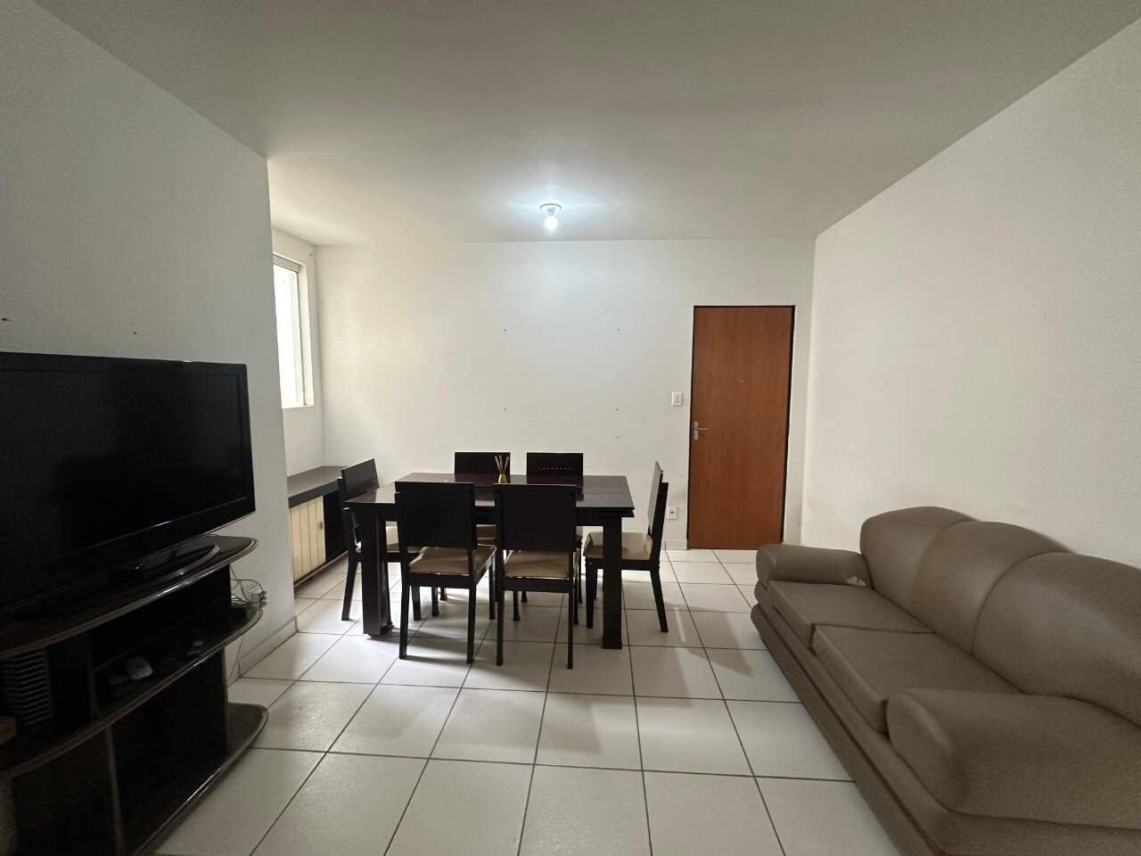 Apartamento 2 quartos para aluguel Universitário 55m² Montes Claros MG: Sala