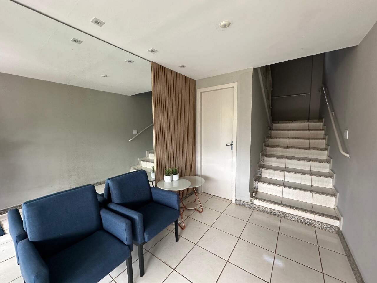 Cobertura 4 quartos para aluguel Augusta Mota 115m² Montes Claros MG: Recep o