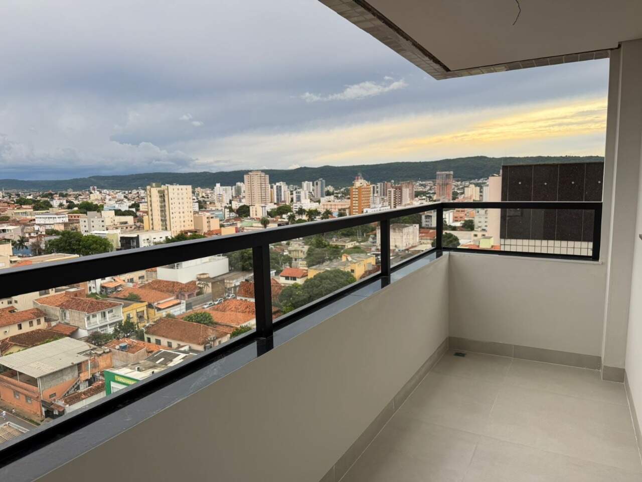 Apartamento 3 quartos para aluguel CENTRO 88,02m² Montes Claros MG: Foto sacada