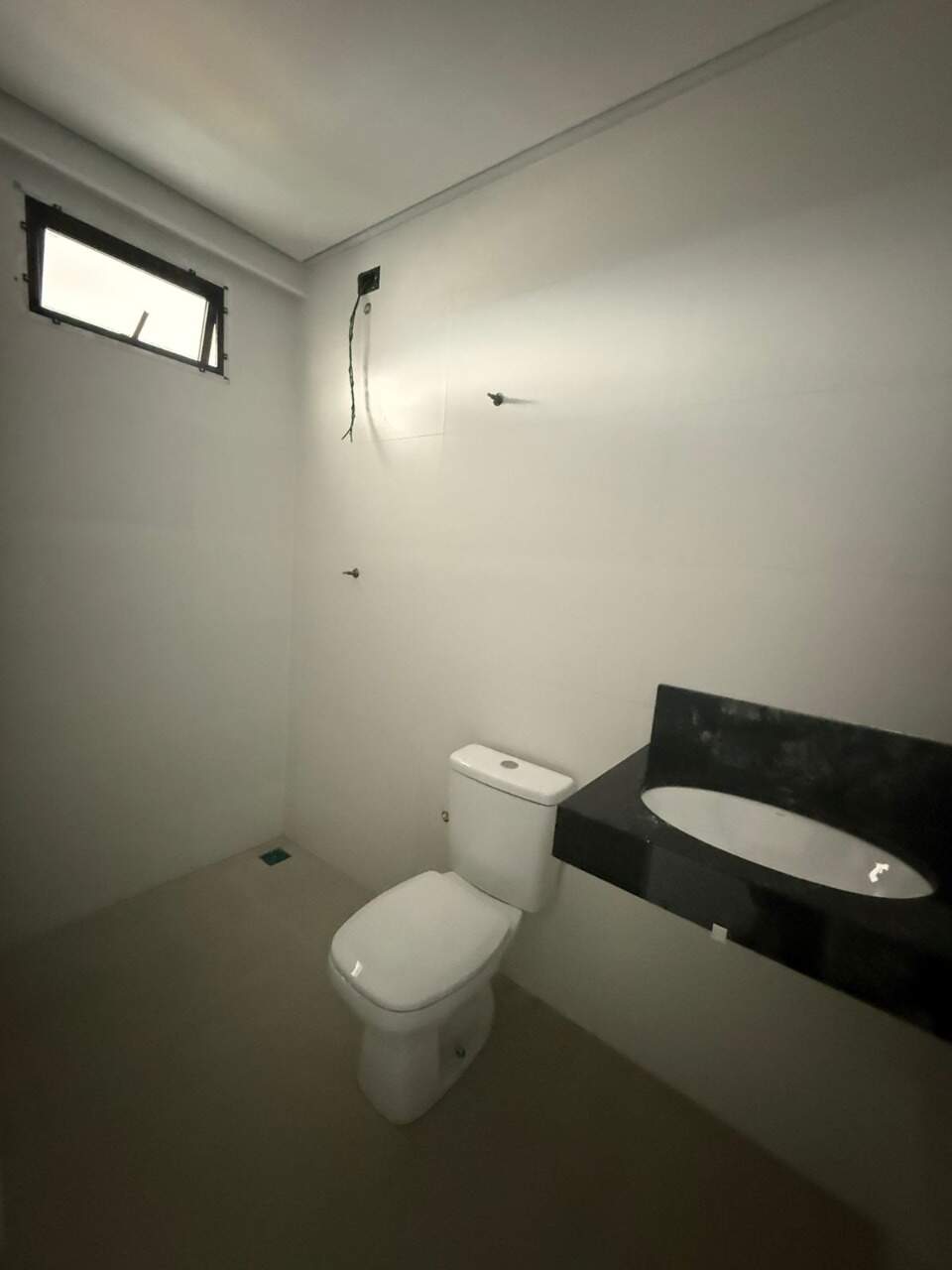 Apartamento 3 quartos para aluguel CENTRO 71,52m² Montes Claros MG: Banho su te