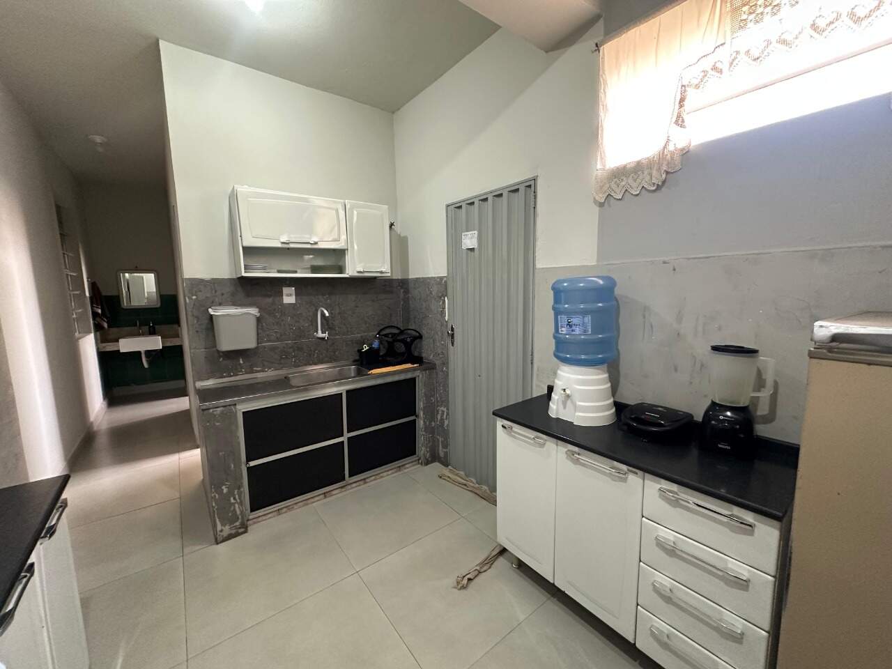 Apartamento 4 quartos para aluguel Centro 98m² Montes Claros MG: Cozinha