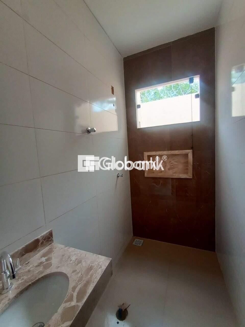 Casa 3 quartos à venda Novo Delfino 70m² Montes Claros MG: Banheiro