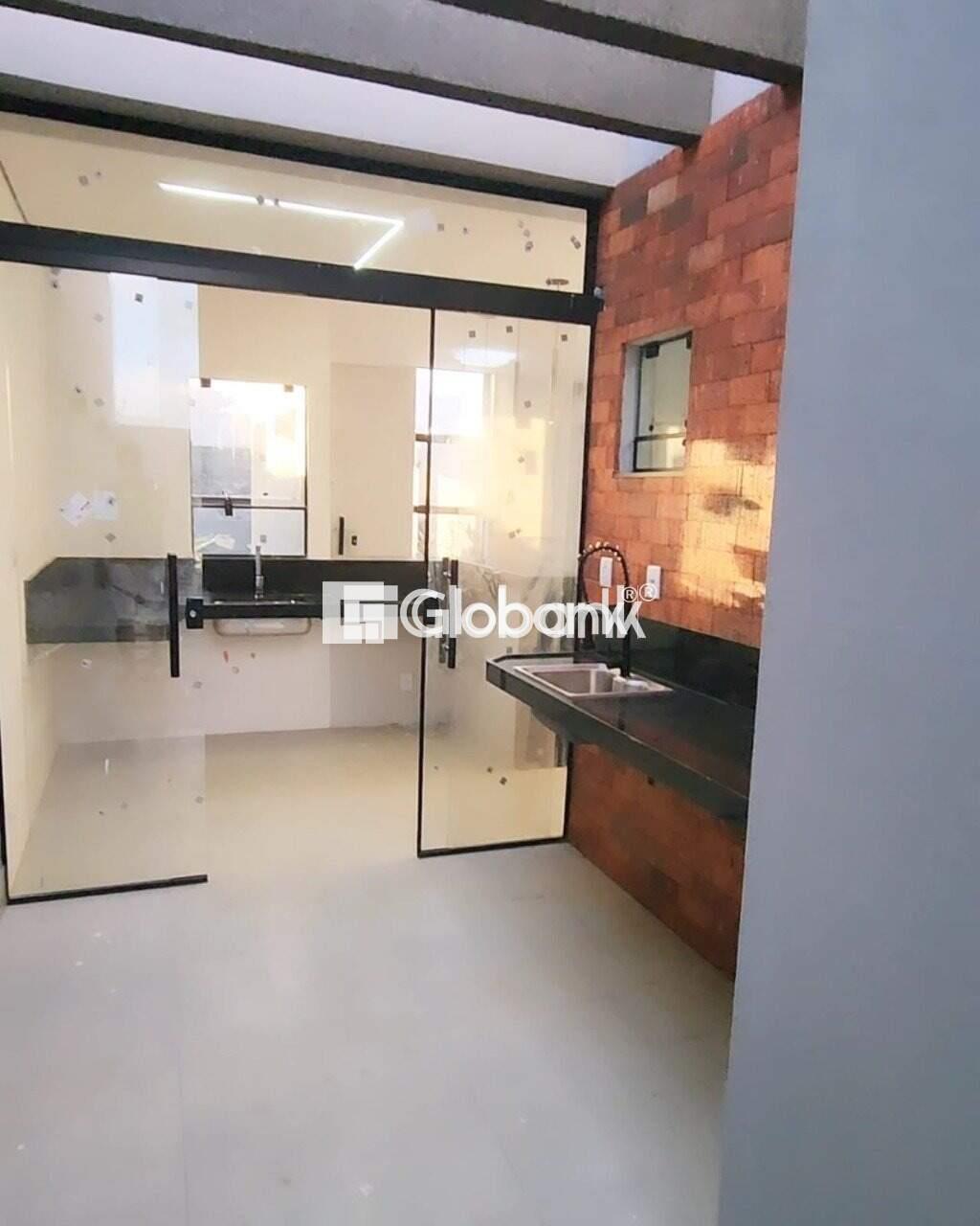 Casa 3 quartos à venda Novo Delfino 70m² Montes Claros MG: Cozinha e  rea gourmet