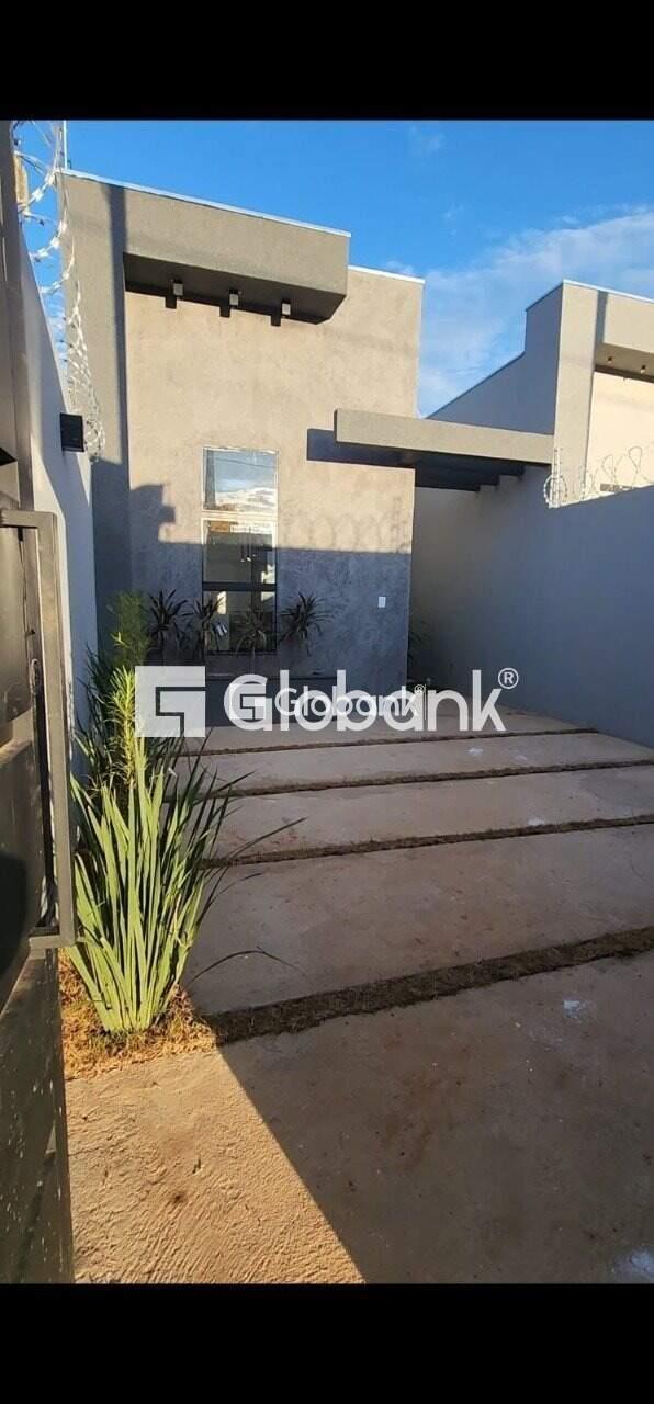 Casa 3 quartos à venda Novo Delfino 70m² Montes Claros MG: Frente