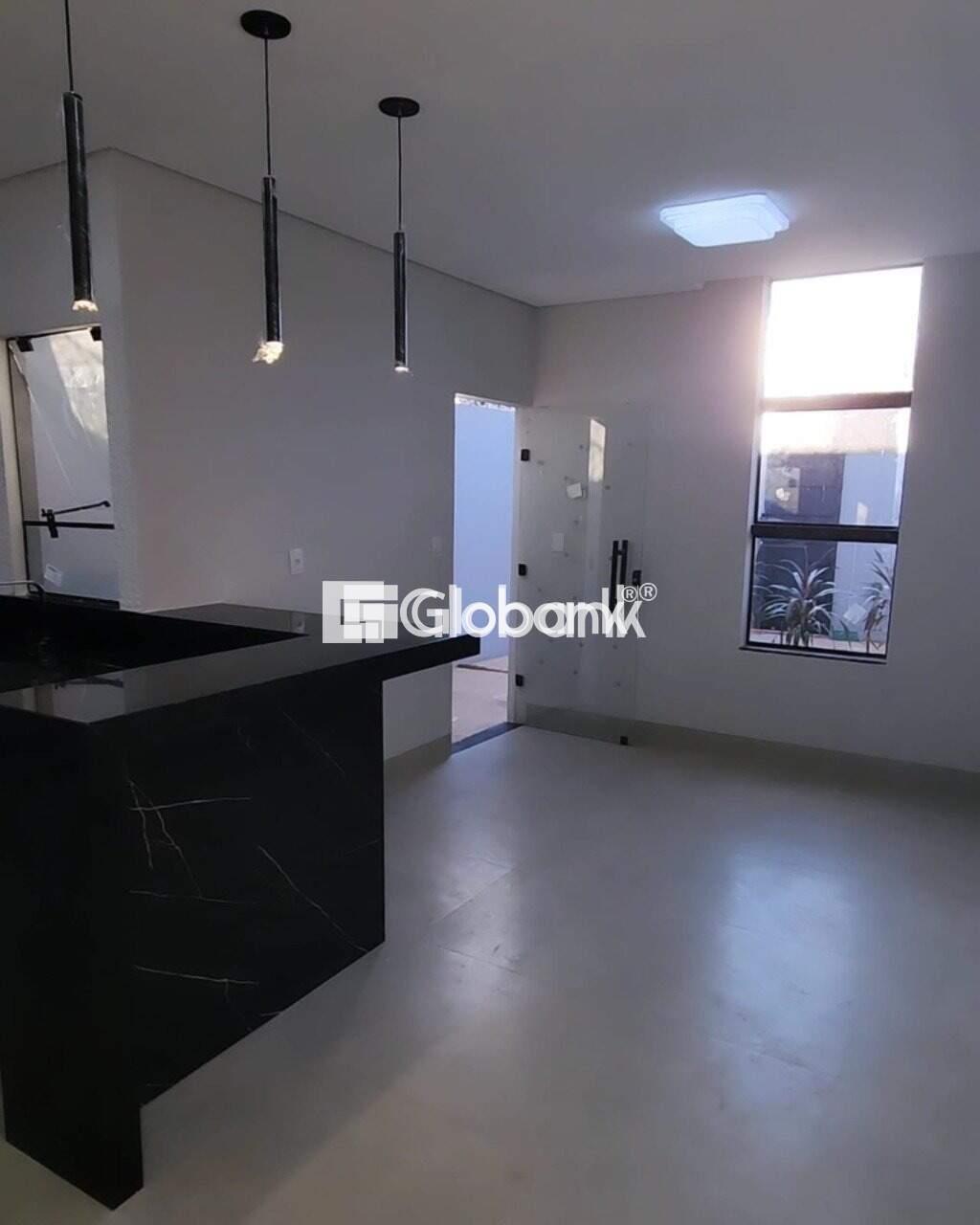 Casa 3 quartos à venda Novo Delfino 70m² Montes Claros MG: Sala
