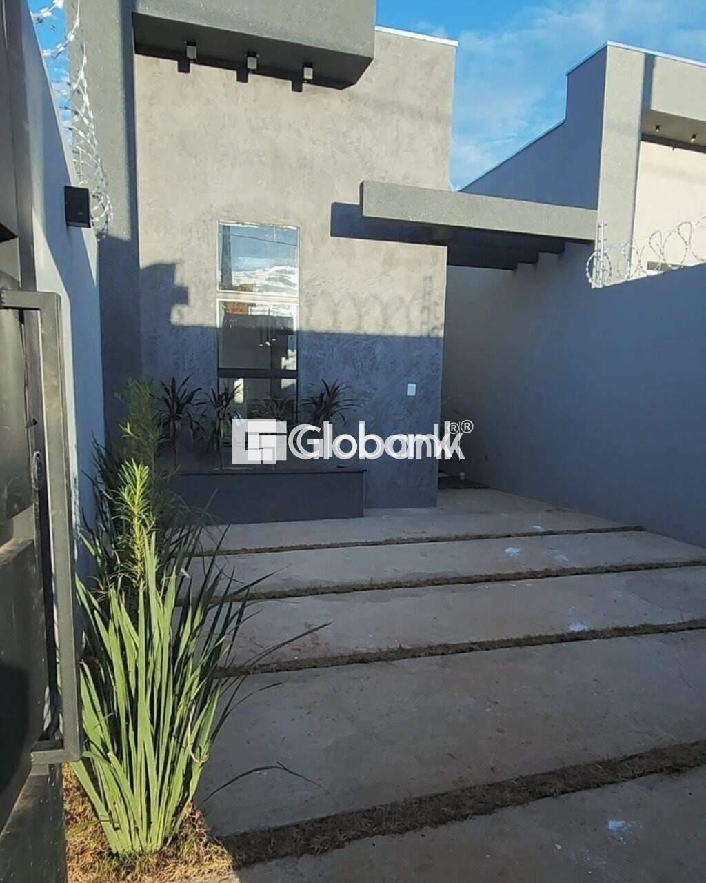 Casa 3 quartos à venda Novo Delfino 70m² Montes Claros MG: Foto frente da casa
