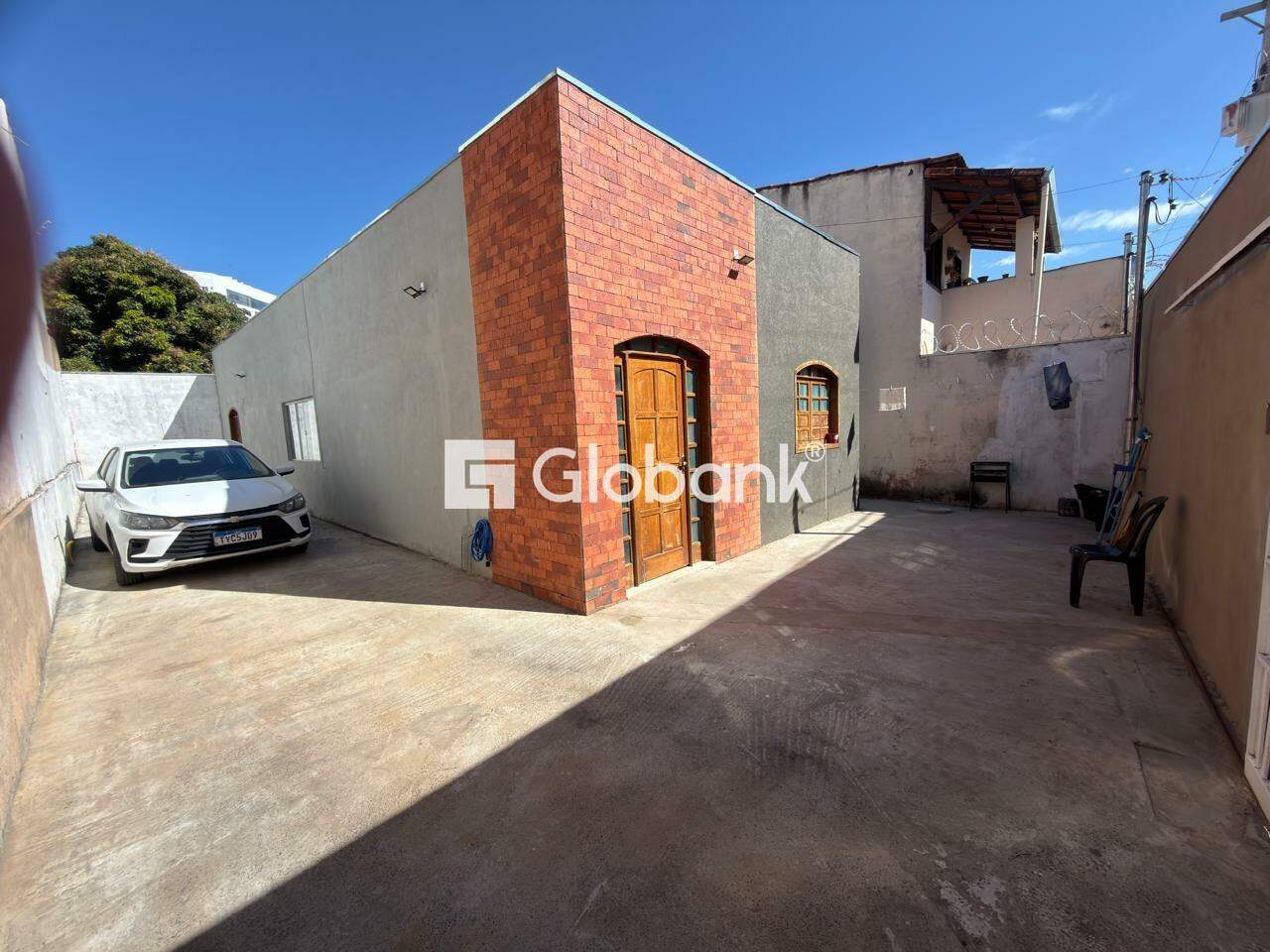 Casa 4 quartos à venda Jardim São Luiz 130m² Montes Claros MG: