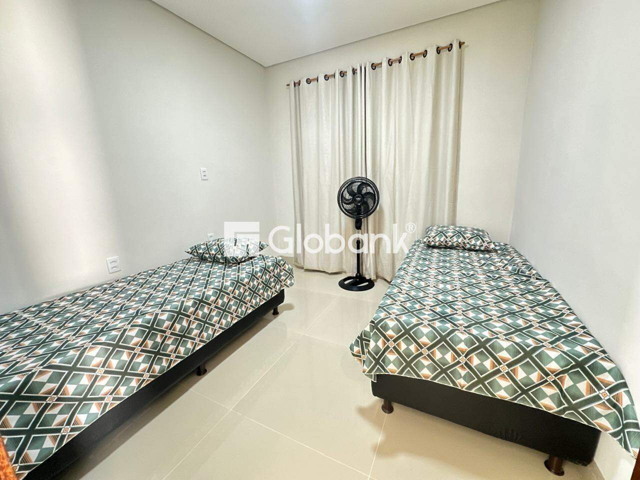 Casa 4 quartos à venda Jardim São Luiz 130m² Montes Claros MG: