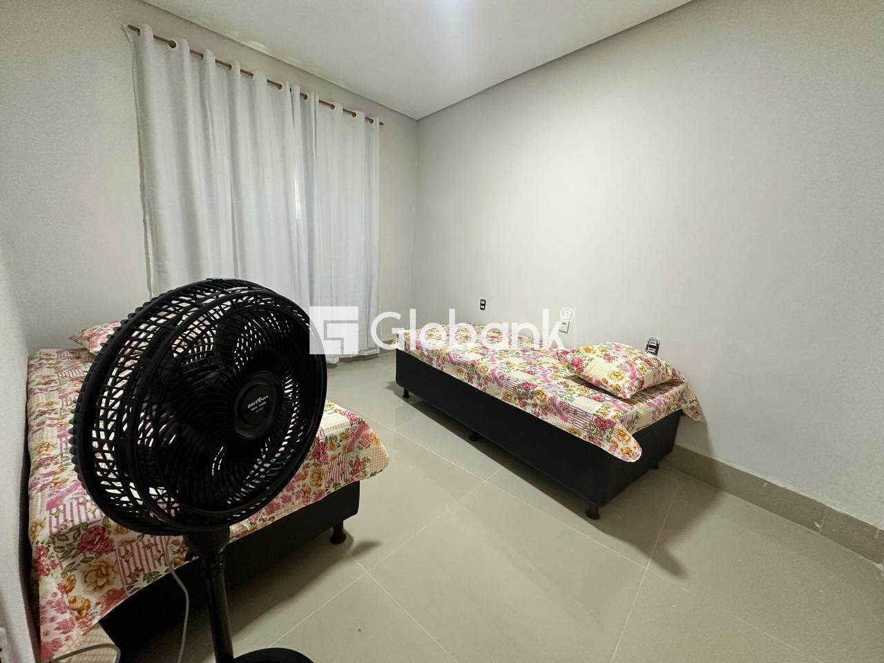Casa 4 quartos à venda Jardim São Luiz 130m² Montes Claros MG: