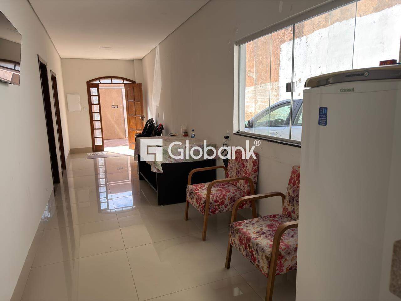 Casa 4 quartos à venda Jardim São Luiz 130m² Montes Claros MG: