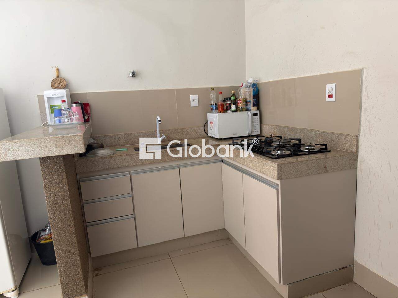 Casa 4 quartos à venda Jardim São Luiz 130m² Montes Claros MG: