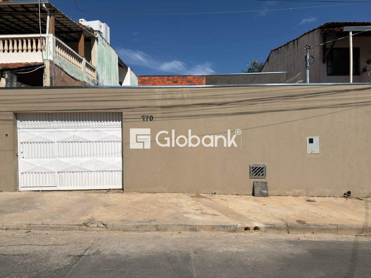 Casa 4 quartos à venda Jardim São Luiz 130m² Montes Claros MG: 