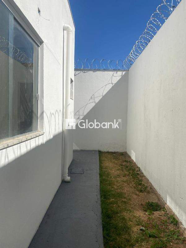 Casa 3 quartos à venda Vila Nova 90m² Montes Claros MG: 