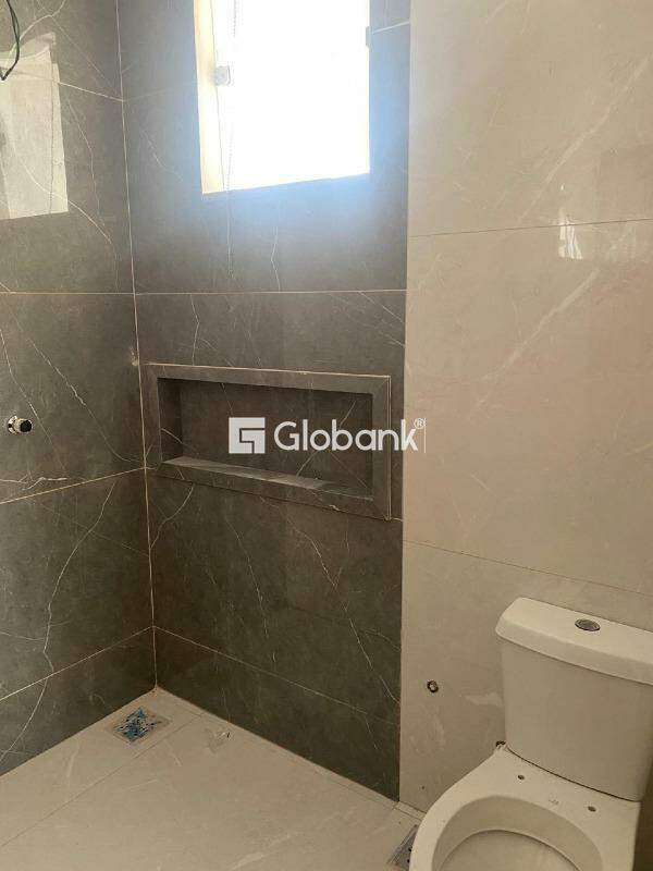 Casa 3 quartos à venda Vila Nova 90m² Montes Claros MG: 
