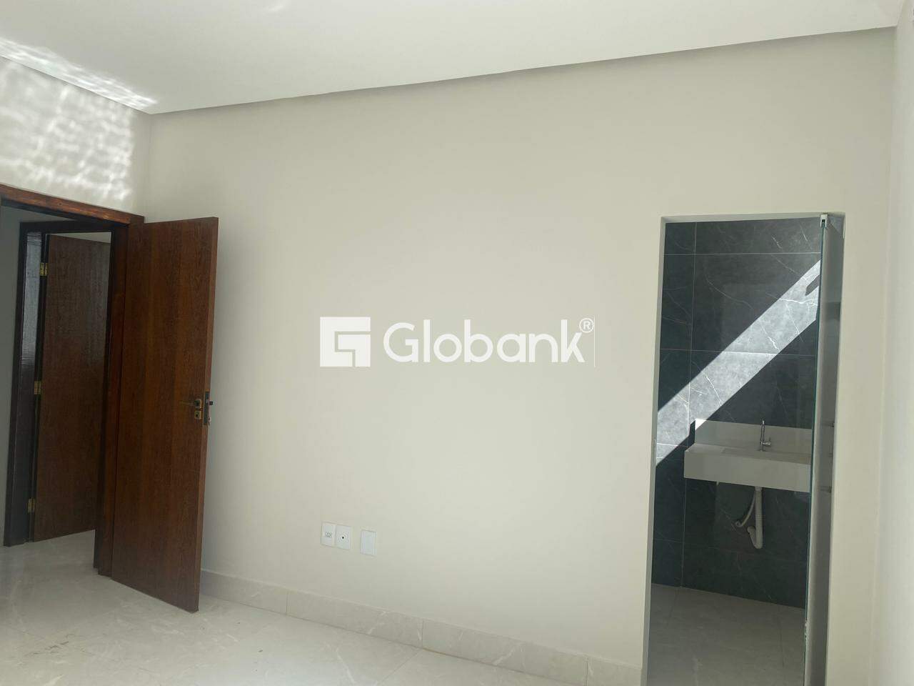 Casa 3 quartos à venda Vila Nova 90m² Montes Claros MG: 