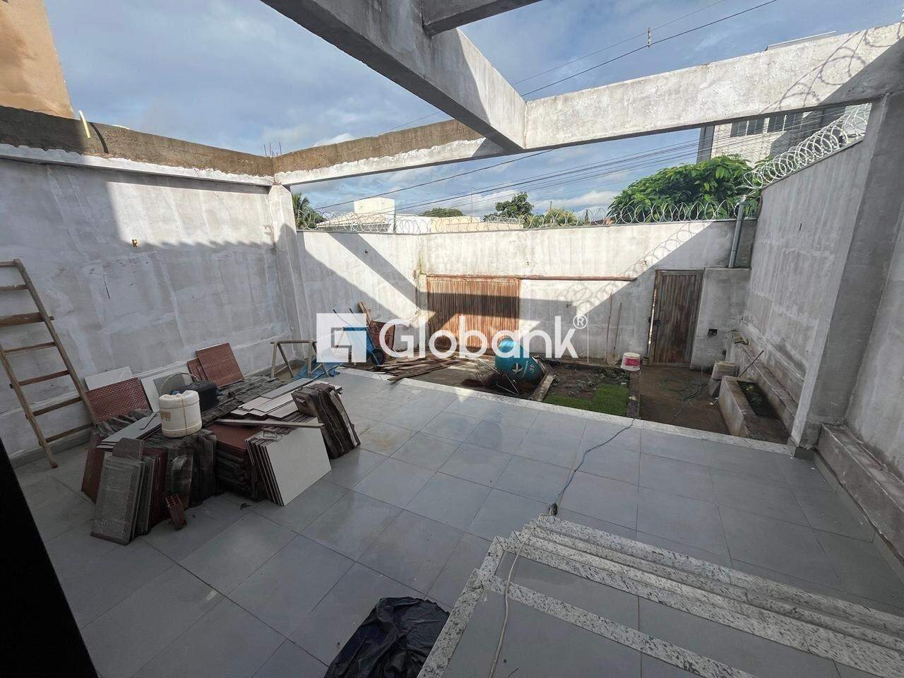 Casa 3 quartos à venda Vila Nova 90m² Montes Claros MG: FACHADA IMPONENTE