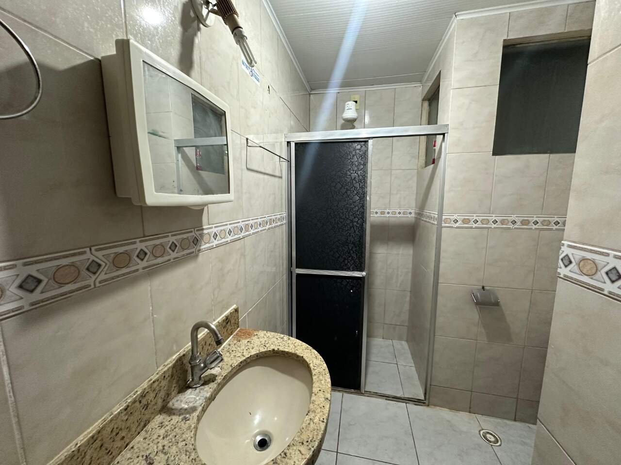 Apartamento 2 quartos para aluguel São José 55m² Montes Claros MG: Banheiro social