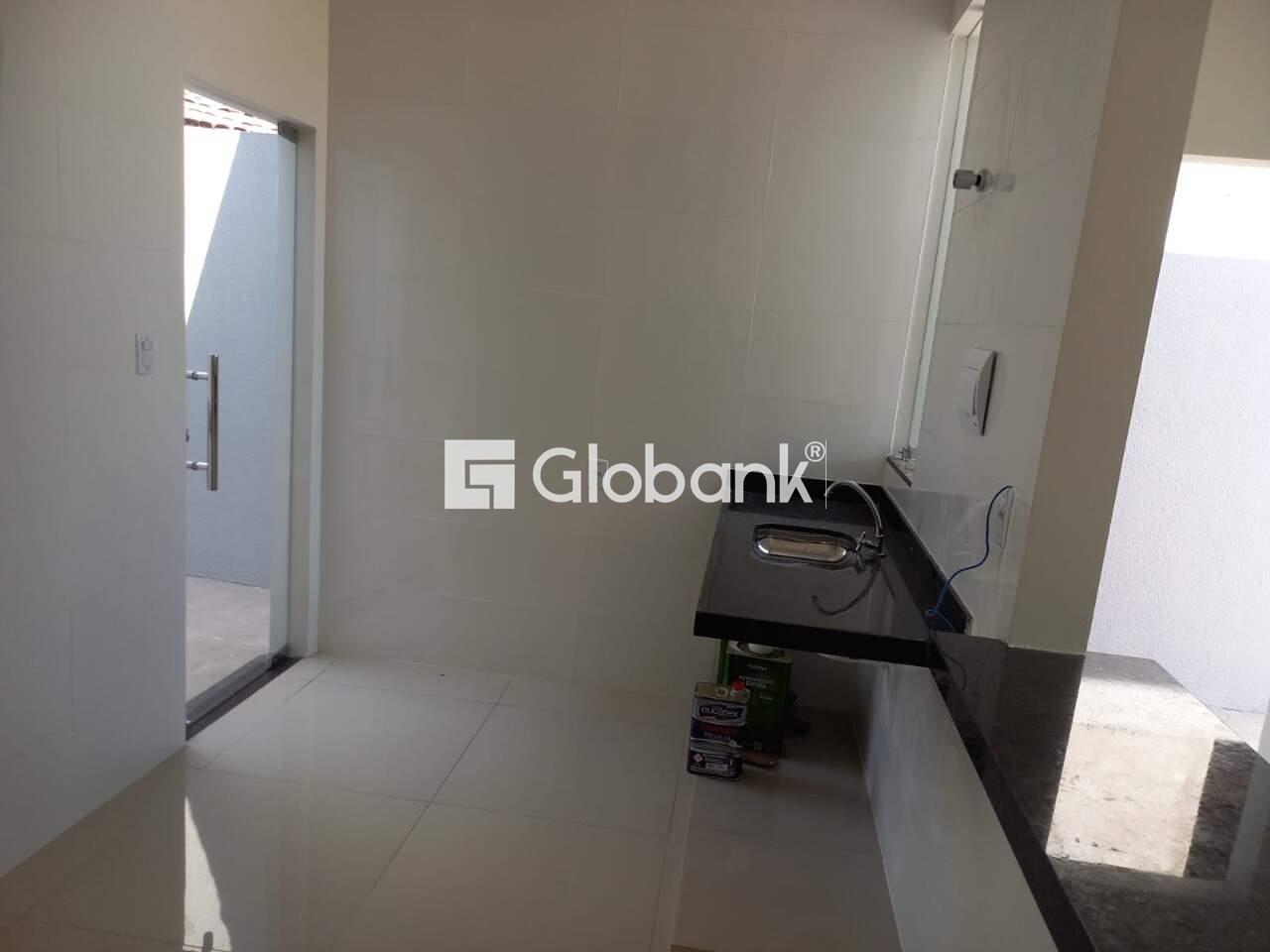 Casa 2 quartos à venda Independência 50m² Montes Claros MG: 