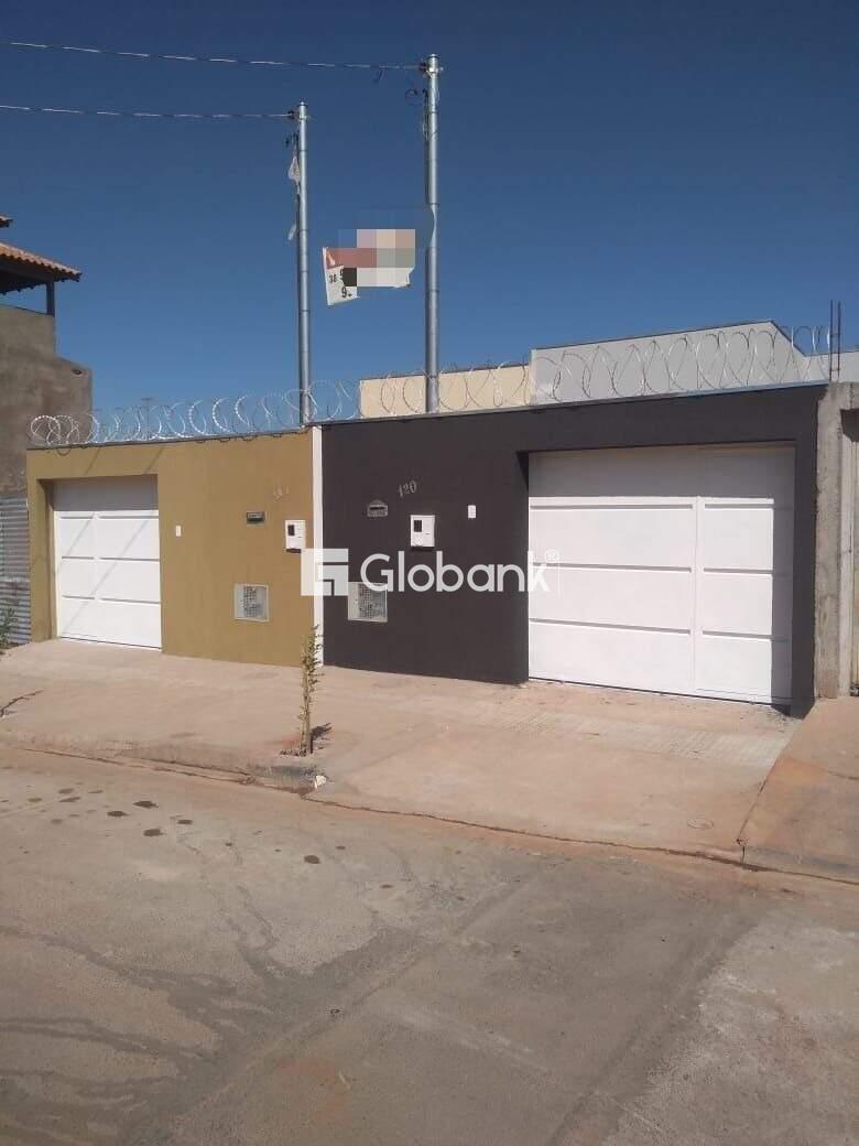 Casa 2 quartos à venda Independência 50m² Montes Claros MG: 