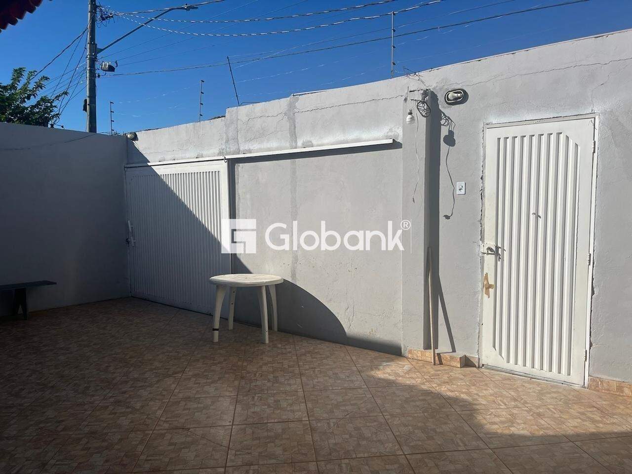 Casa 3 quartos à venda Vargem Grande II 180m² Montes Claros MG: GARAGEM