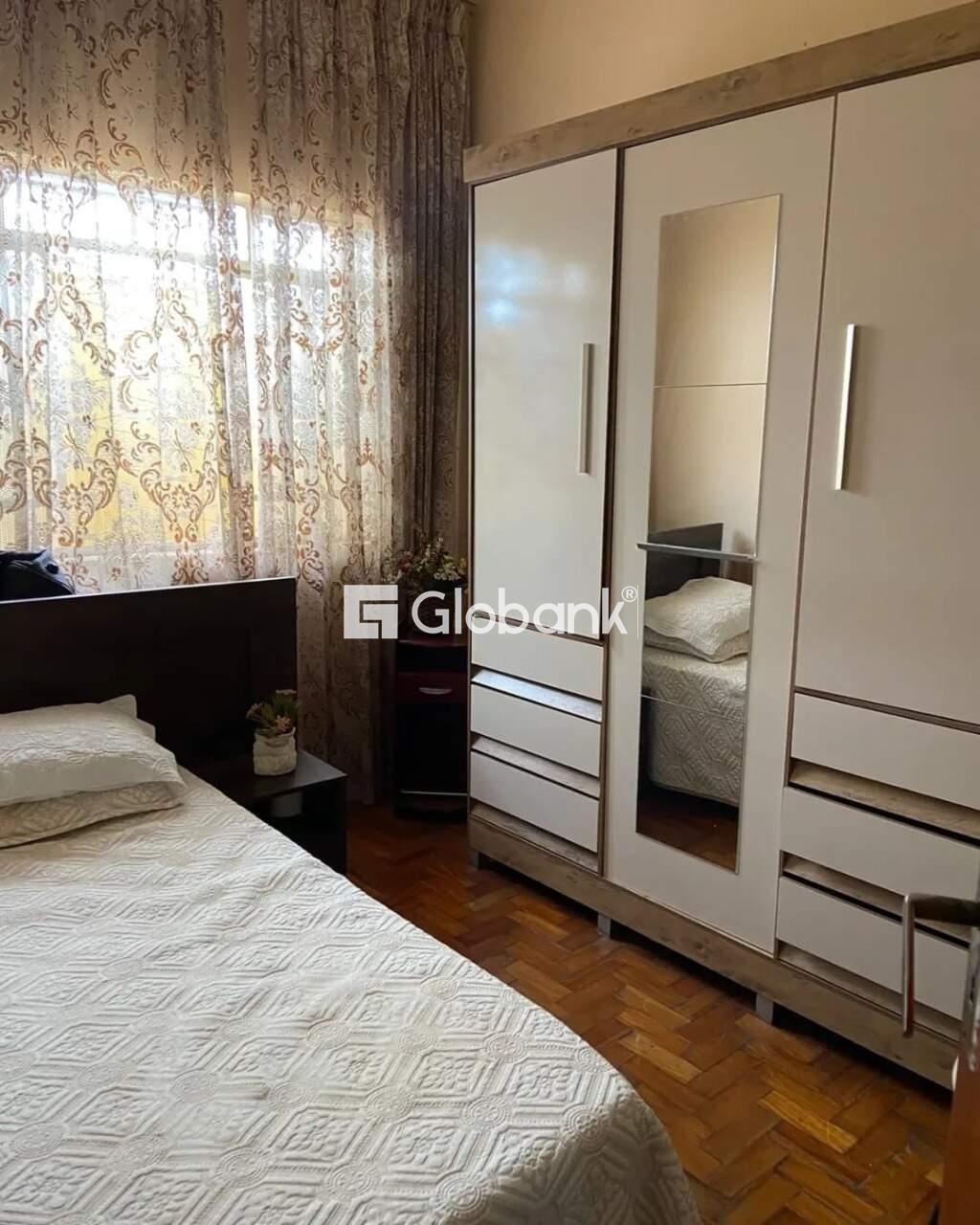 Casa 4 quartos à venda Melo 202m² Montes Claros MG: 2