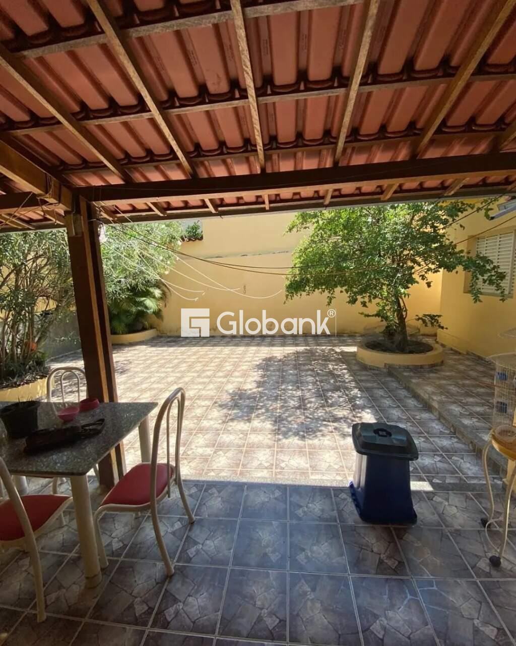 Casa 4 quartos à venda Melo 202m² Montes Claros MG: 3