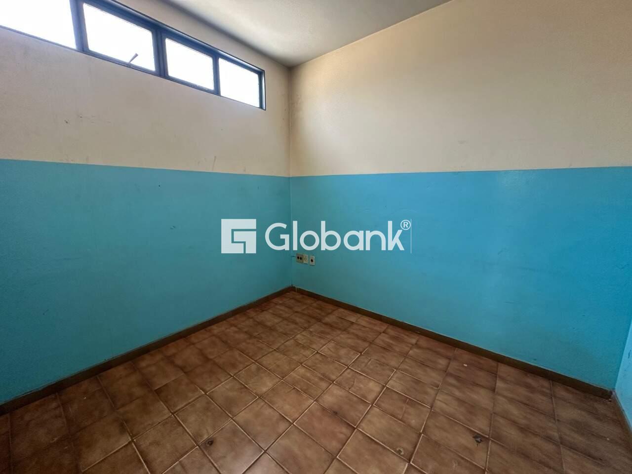 Galpão para aluguel Alto São João 550m² Montes Claros MG: 