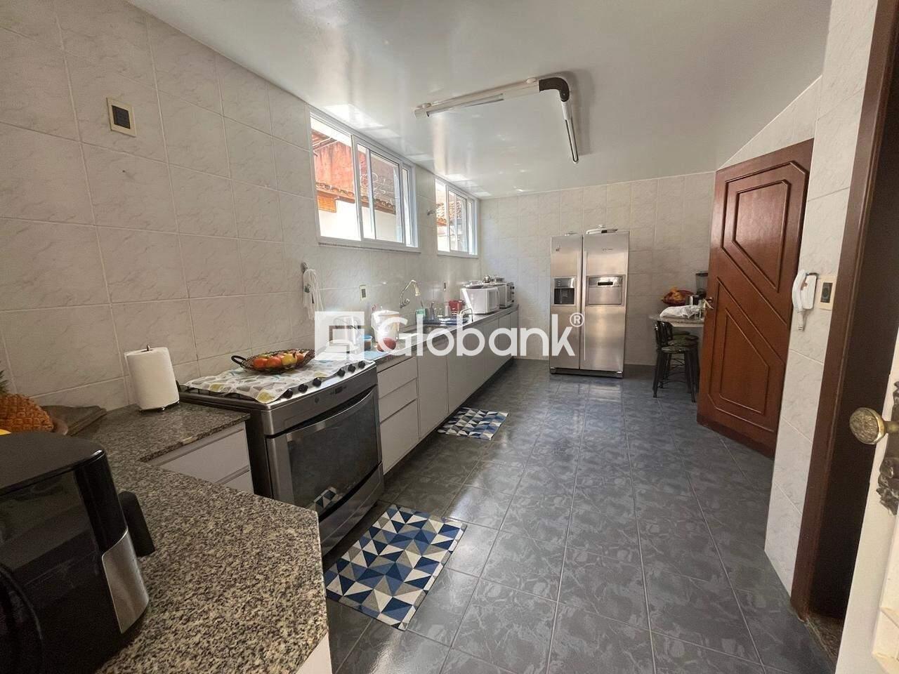 Casa 4 quartos à venda Jardim Panorama 0m² Montes Claros MG: COZINHA AMPLA COM M VEIS PLANEJADOS