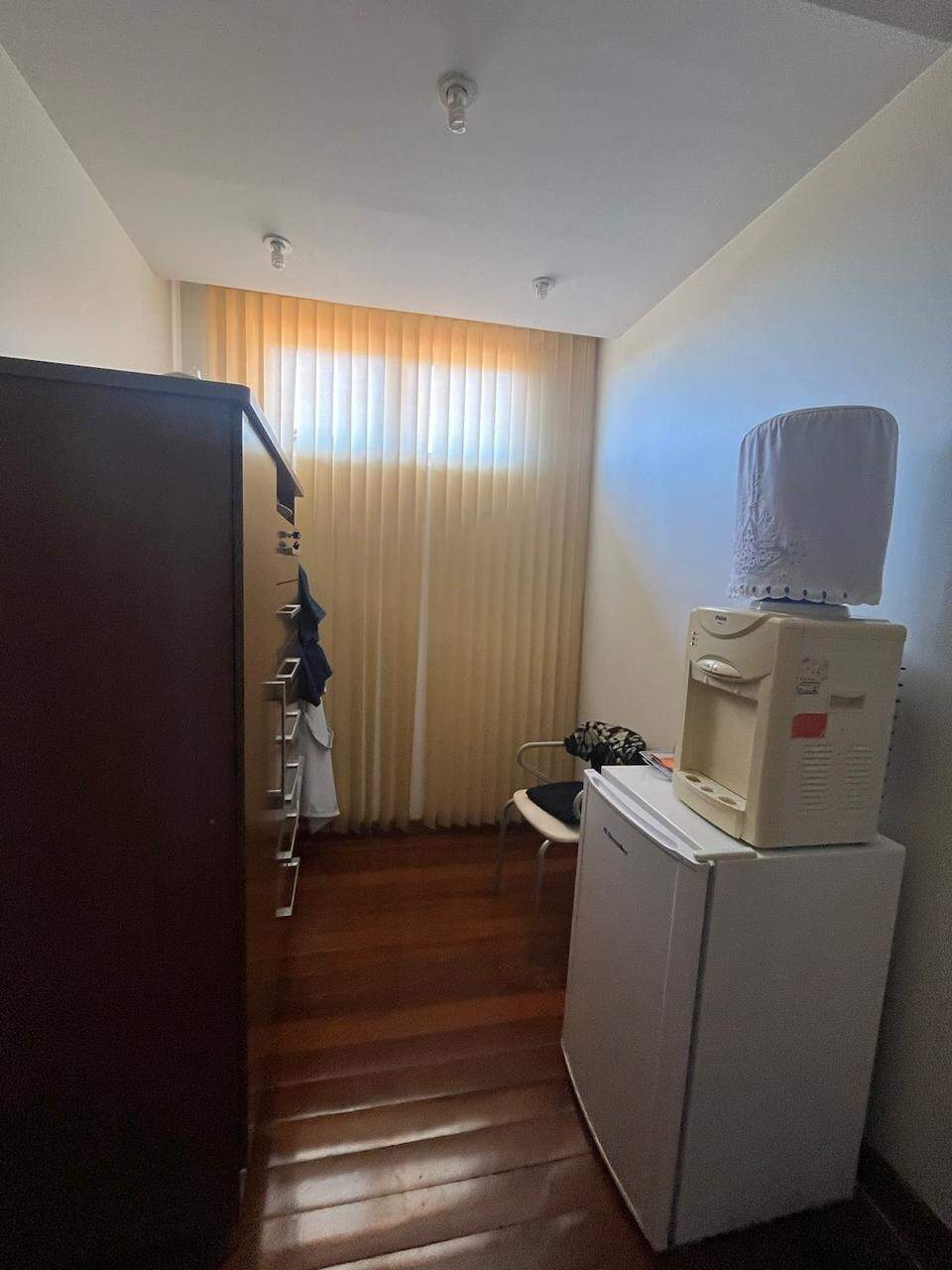 Casa 4 quartos à venda Jardim Panorama 0m² Montes Claros MG: CLOSET