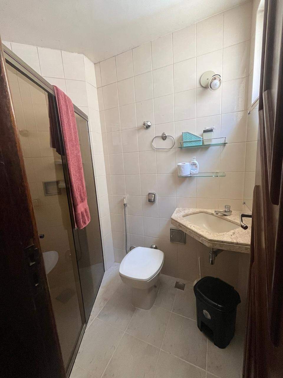 Casa 4 quartos à venda Jardim Panorama 0m² Montes Claros MG: LAVABO