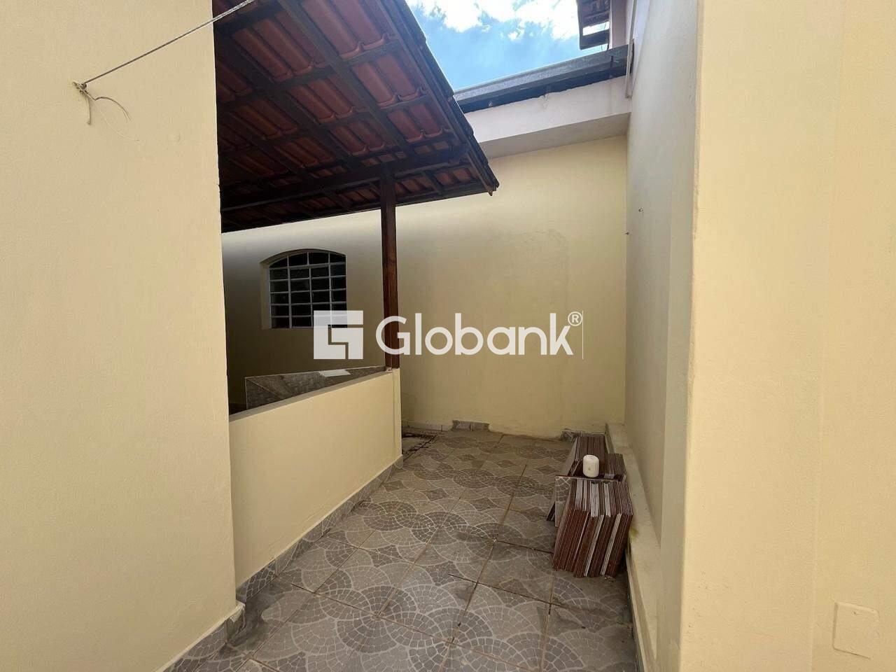 Casa 3 quartos à venda Cândida Câmara 0m² Montes Claros MG: 