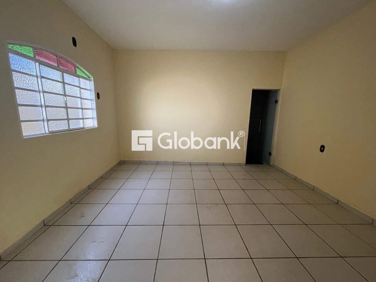 Casa 3 quartos à venda Cândida Câmara 0m² Montes Claros MG: DORMIT RIO-SU TE