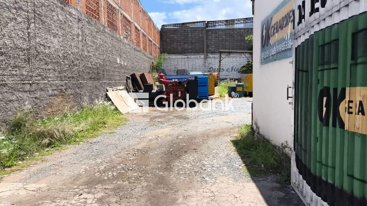 Galpão para aluguel Planalto 900m² Montes Claros MG: 