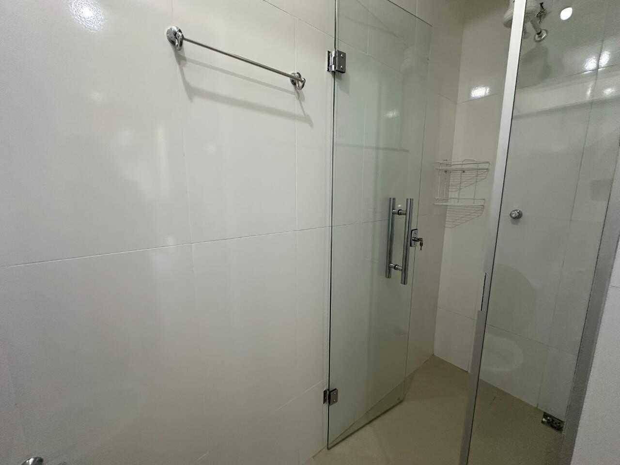 Kitnet 1 quarto para aluguel Vila Guilhermina 50m² Montes Claros MG: Banheiro