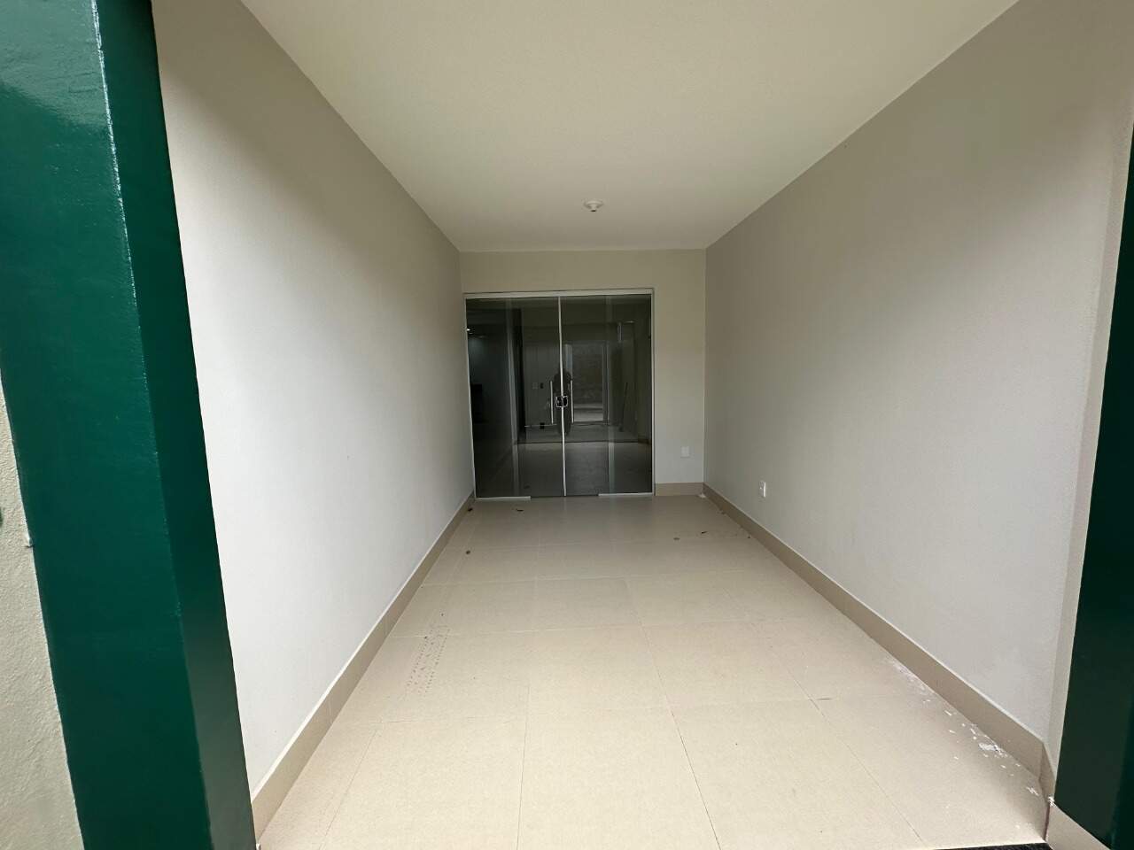Kitnet 1 quarto para aluguel Vila Guilhermina 50m² Montes Claros MG: Garagem