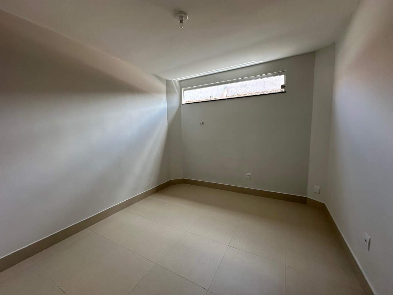 Kitnet 1 quarto para aluguel Vila Guilhermina 50m² Montes Claros MG: Quarto