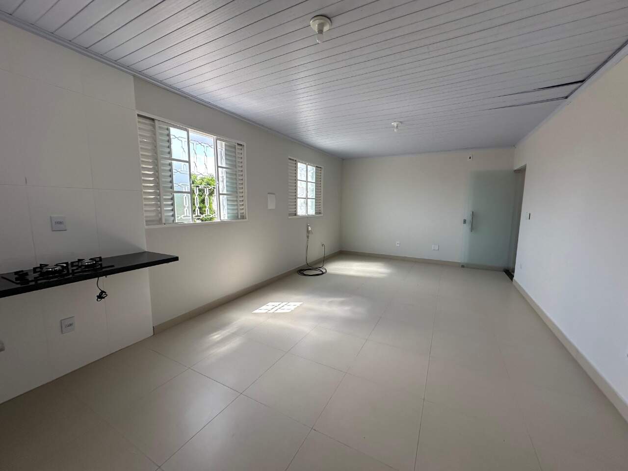 Kitnet 1 quarto para aluguel Vila Guilhermina 32m² Montes Claros MG: 