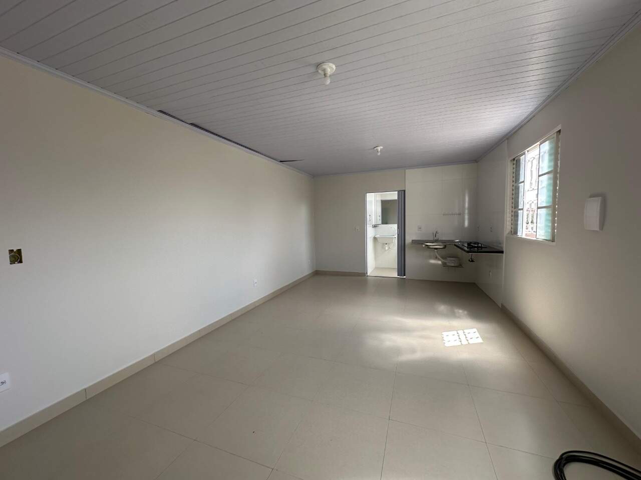 Kitnet 1 quarto para aluguel Vila Guilhermina 32m² Montes Claros MG: 